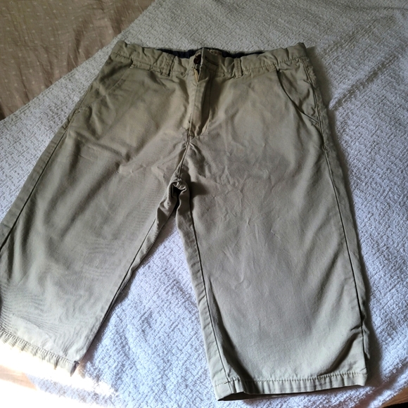 Short  / color Beige.  /flawless. - Picture 1 of 4